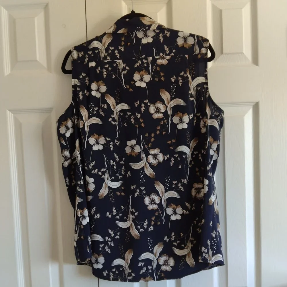 Tommy Hilfiger Navy Floral Sleeveless Top XL - Picture 3 of 4